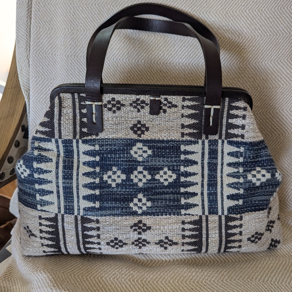 Marian Paquette Handbag Blue Beige Brown Print NWOT - Picture 2 of 4